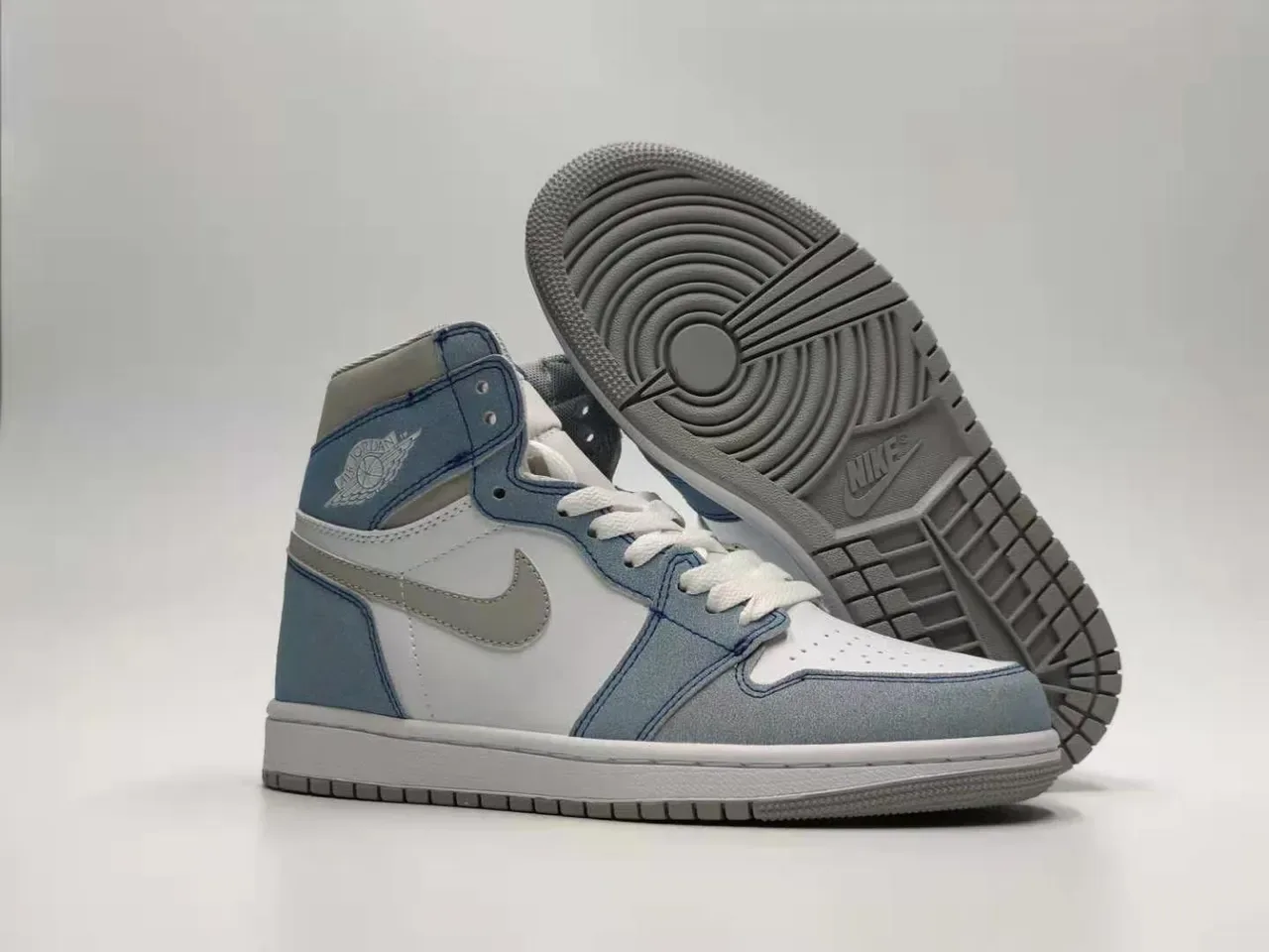 Air Jordan 1 Chaussures de Basketball Texturées en Denim Bleu Blanc Gris 2