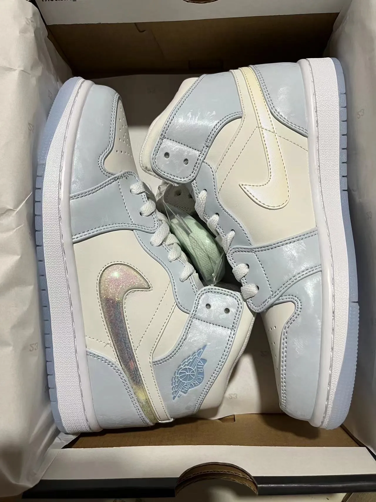 Air Jordan 1 High Light Gray Iridescent Swoosh Basketball Shoes 10