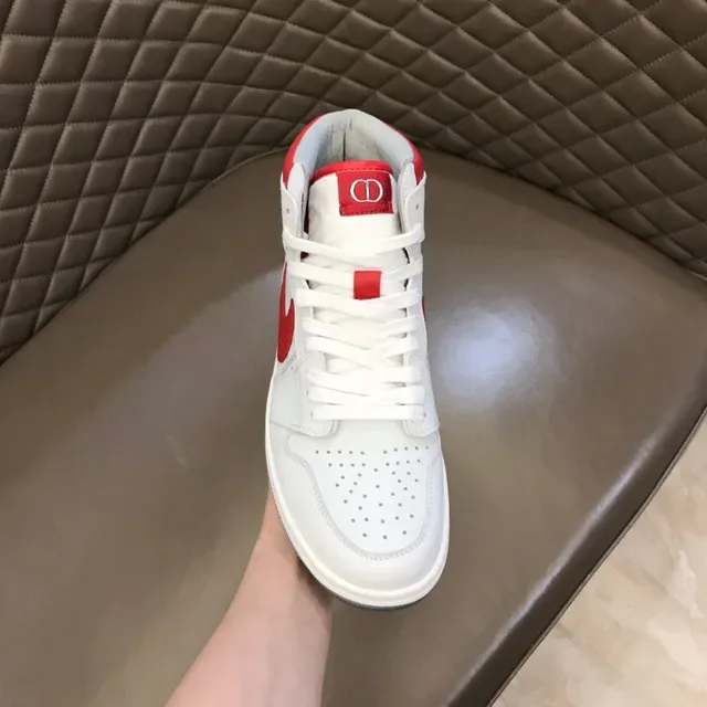 Air Jordan 1 High Tênis de Basquete Vermelho e Branco 4