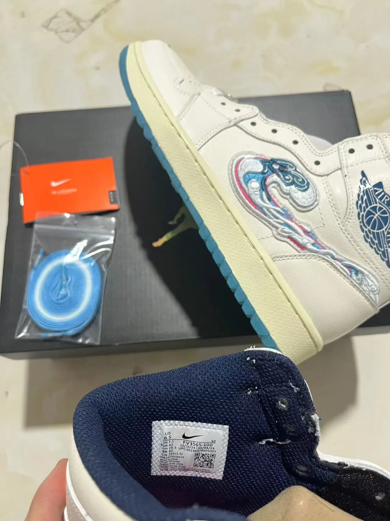 Air Jordan 1 Off-White تطريز نمط الموج أحذية كرة السلة 8