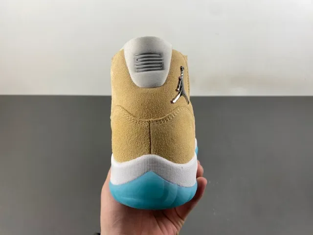 Air Jordan 11 Beige Blue Suede High Top Chaussures de Basketball 4
