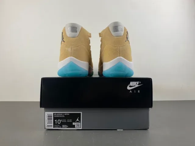 Air Jordan 11 Beige Blue Suede High Top Chaussures de Basketball 18