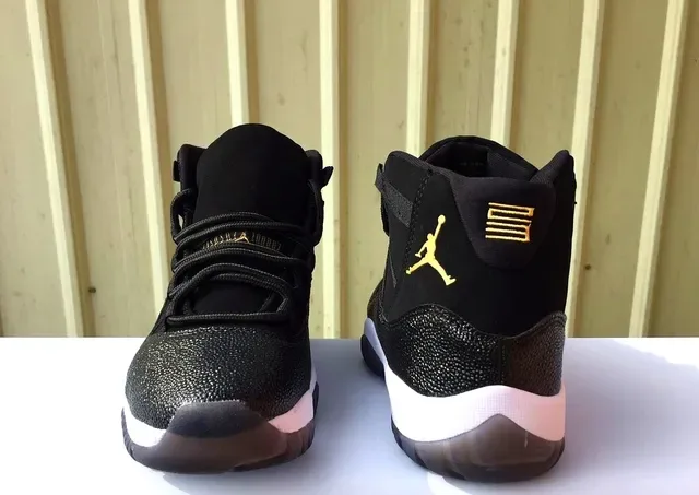 Air Jordan 11 Noir Or Cuir Patenté Chaussures de Basketball 3