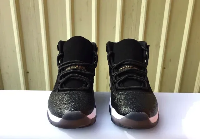 Air Jordan 11 Noir Or Cuir Patenté Chaussures de Basketball 5