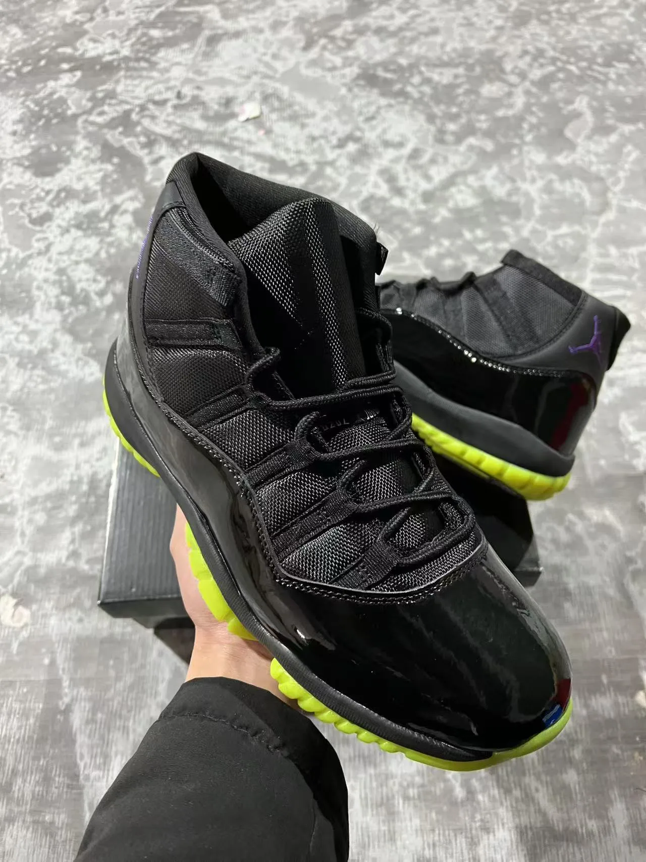 Air Jordan 11 Black Volt Basketball Shoes 2