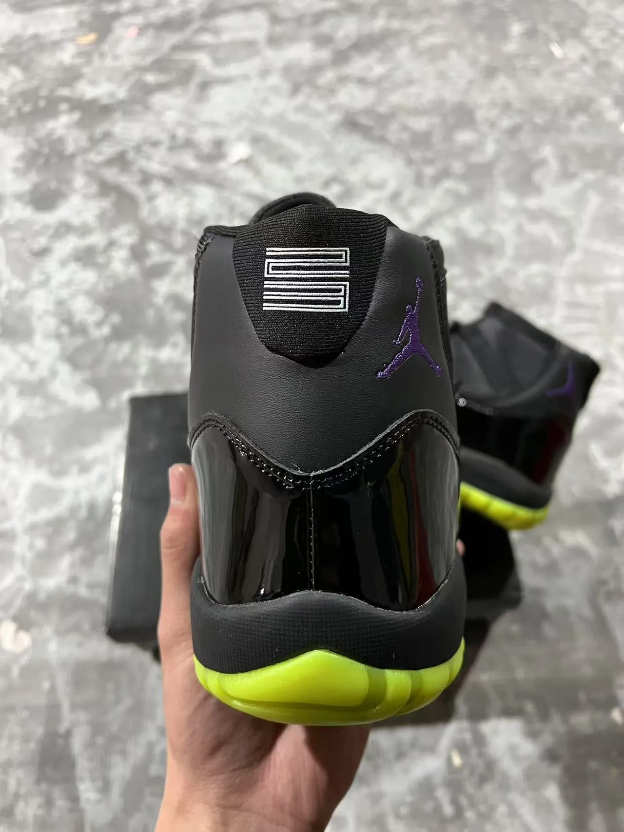 Air Jordan 11 Black Volt Basketball Shoes 8