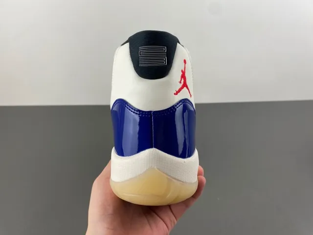Air Jordan 11 Royal Blue and White Patent Leather Basketball Shoes 4