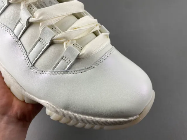 Air Jordan 11 White Beige High-Top Smooth Leather Upper Basketball Shoes 2