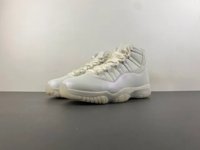 Air Jordan 11 White Beige High-Top Smooth Leather Upper Basketball Shoes 11
