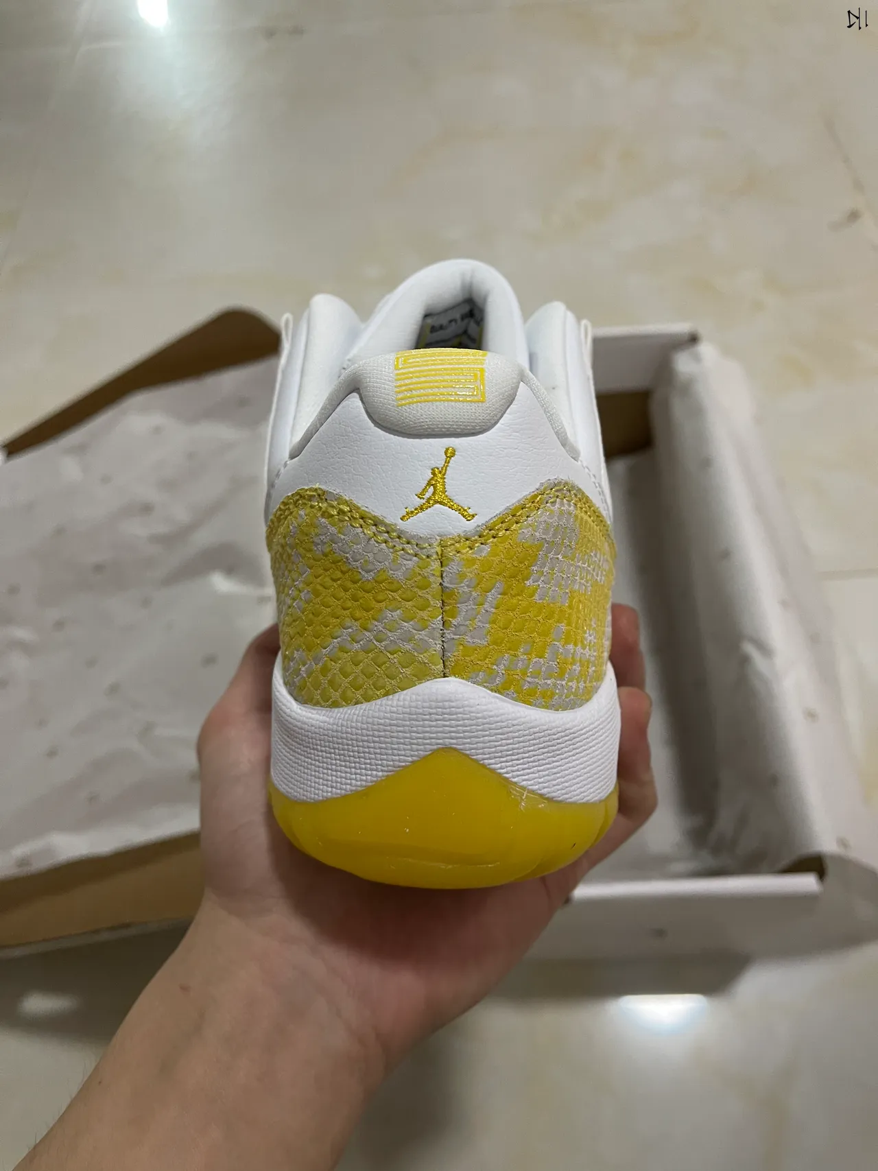 Air Jordan 11 White Yellow Snakeskin Basketball Shoes 6