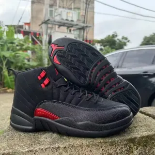 Air Jordan 12 黑红篮球鞋