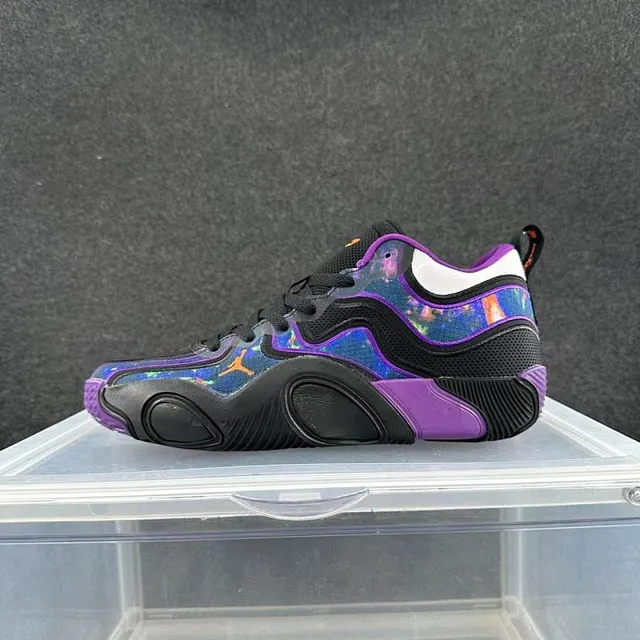 حذاء كرة السلة Air Jordan 12 Retro Galaxy أسود أرجواني أزرق 2