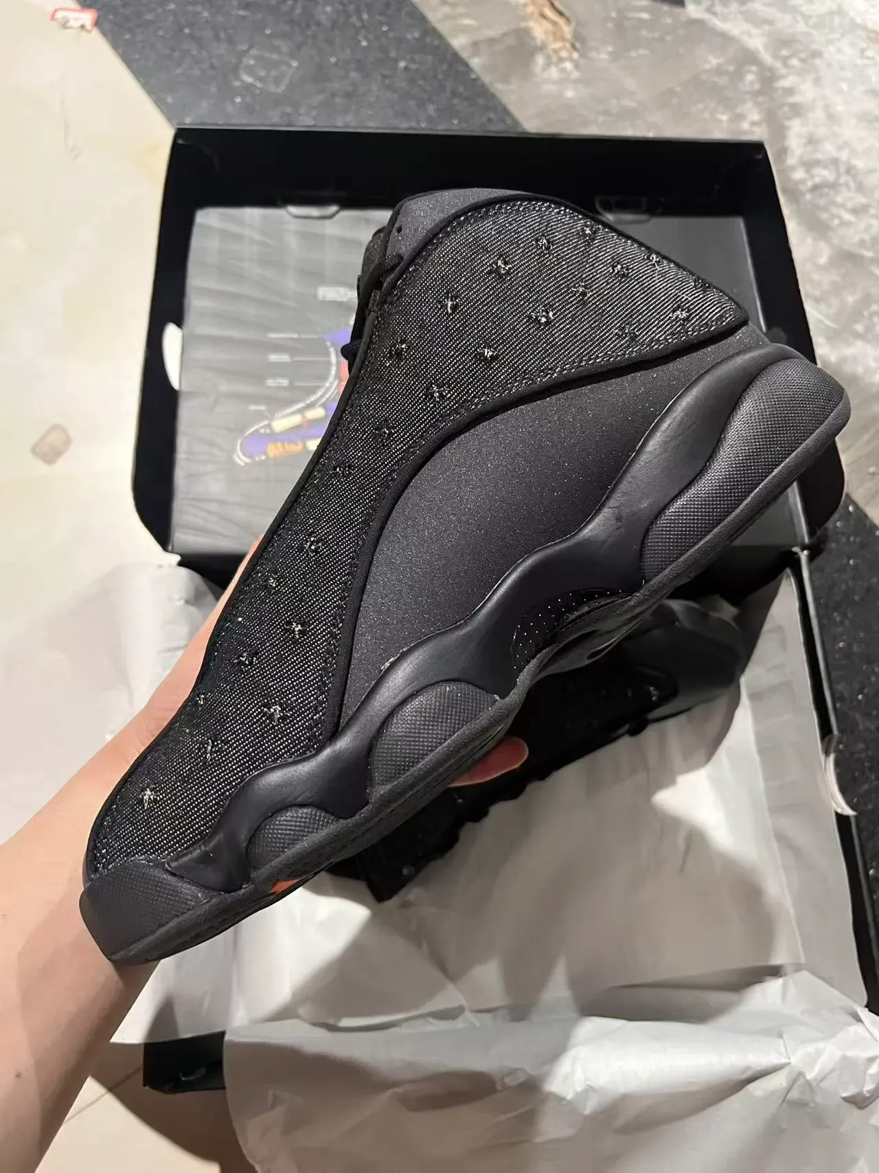 Air Jordan 13 ब्लैक सिल्वर हाई-टॉप टेक्सचर्ड मेश अपर बास्केटबॉल जूते 3