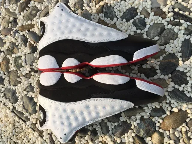 Air Jordan 13 Blancs Noirs Rouges Chaussures de Basketball 5