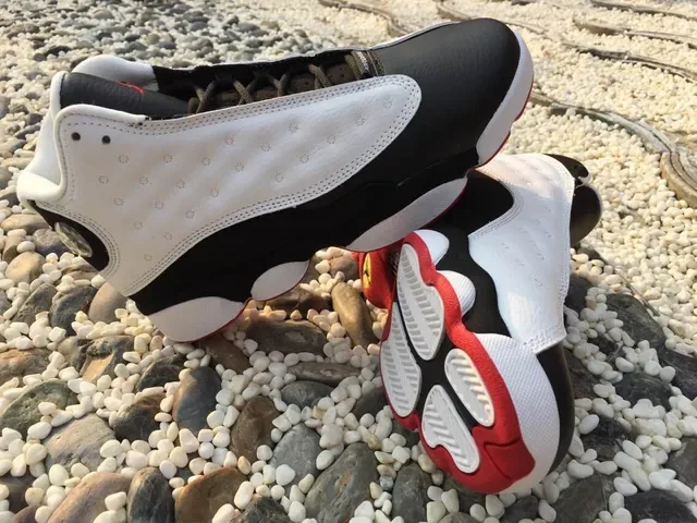 Air Jordan 13 Blancs Noirs Rouges Chaussures de Basketball 7