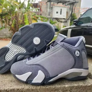 Air Jordan 14 灰色麂皮高帮篮球鞋