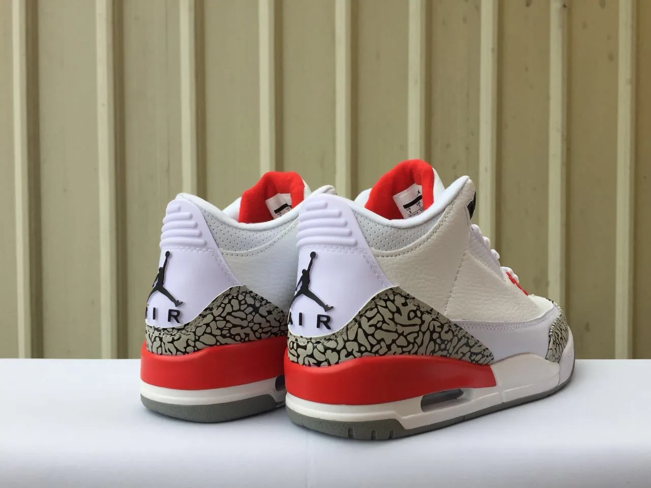 Air Jordan 3 White Cement Red Basketball Shoes 3