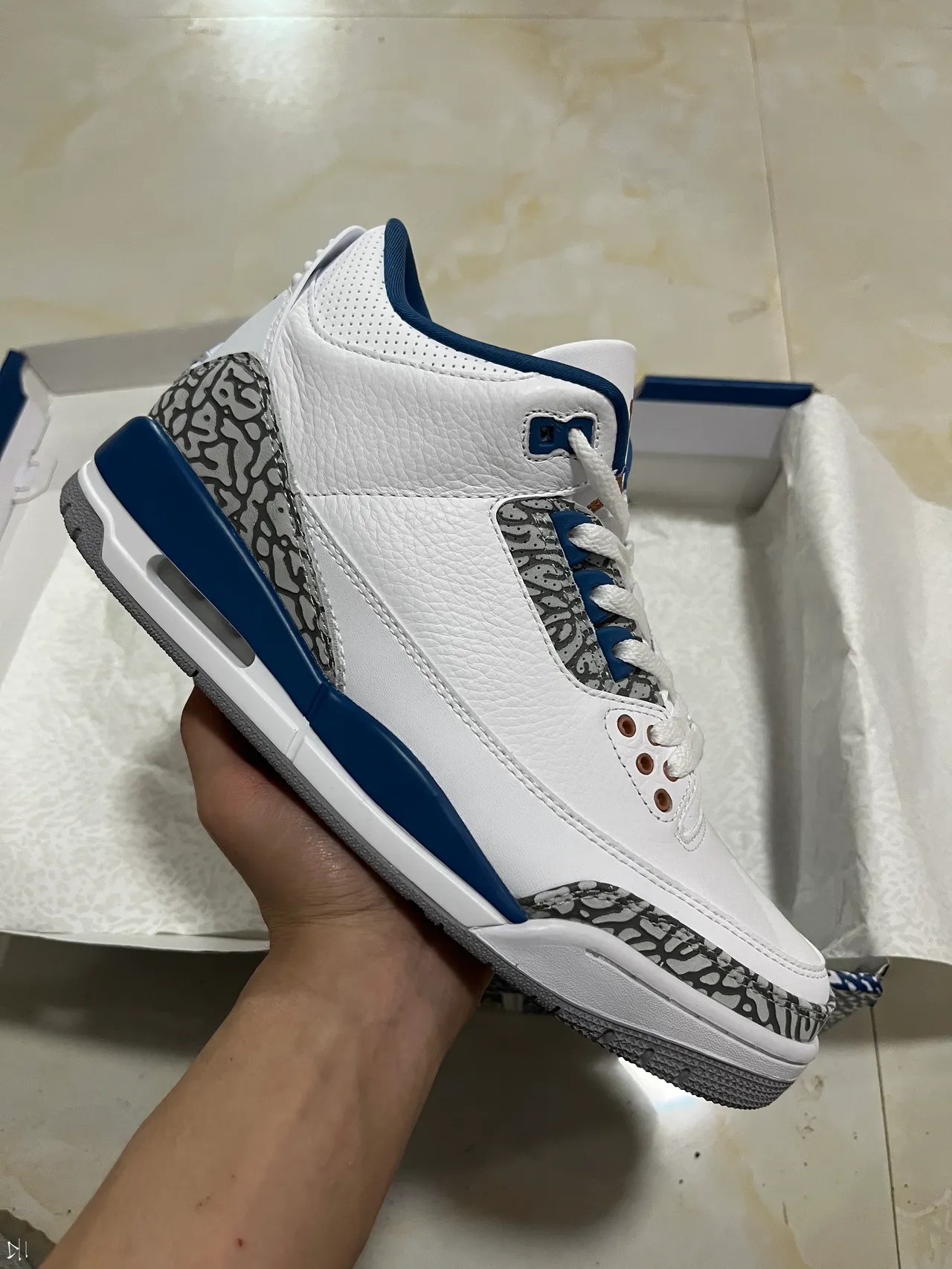 Air Jordan 3 White Royal Blue Elephant Print Basketball Shoes 4