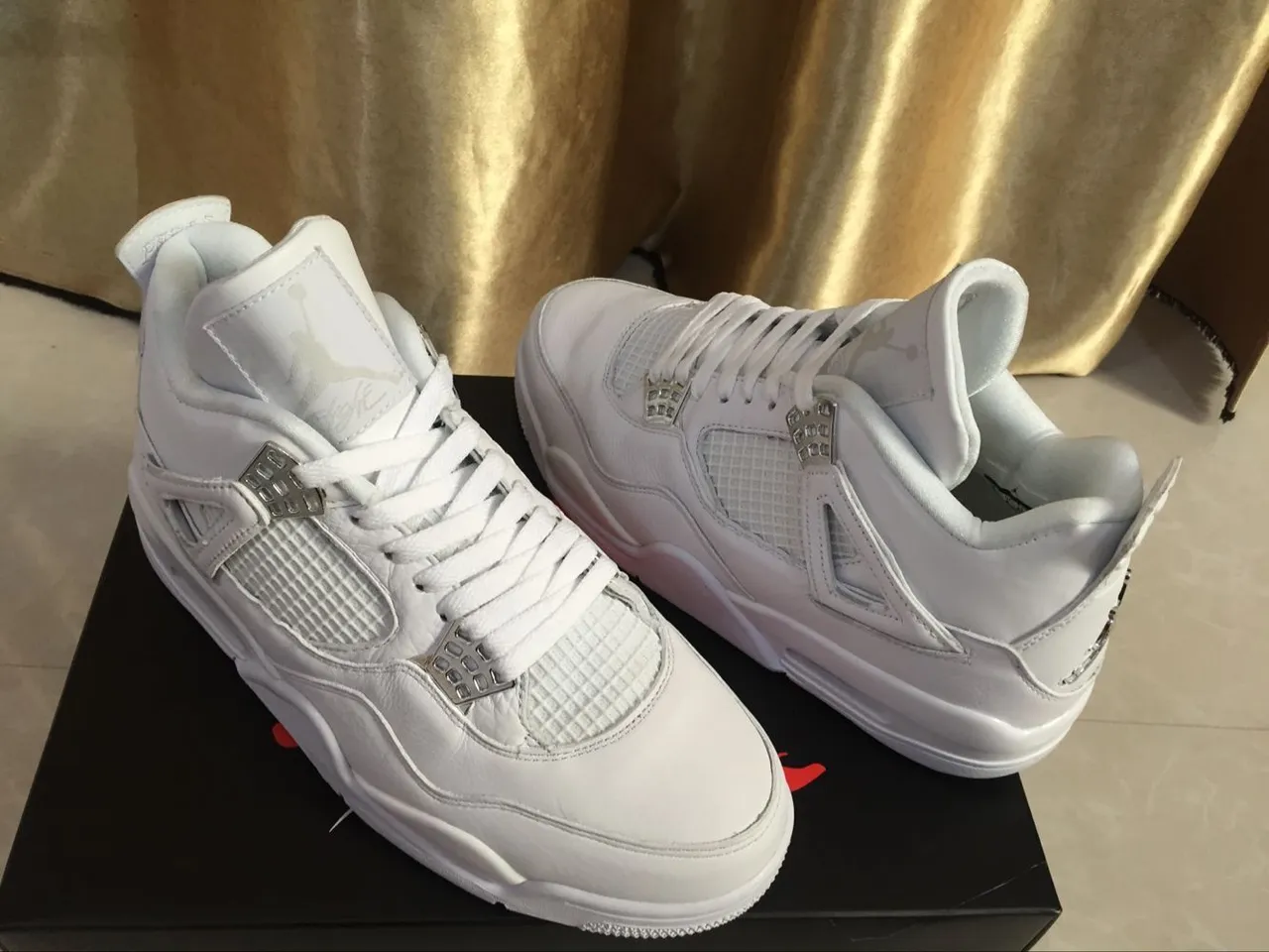 Air Jordan 4 All White Basketball Shoes 5