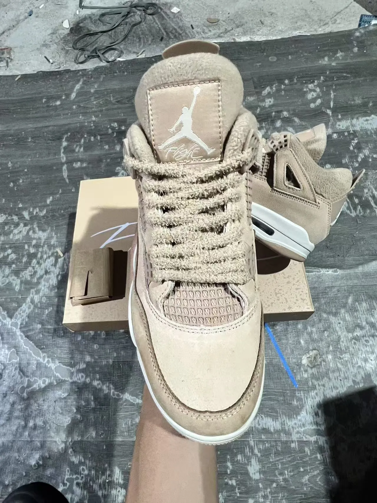 Air Jordan 4 Beige Suede Tênis de Basquete High Top 3