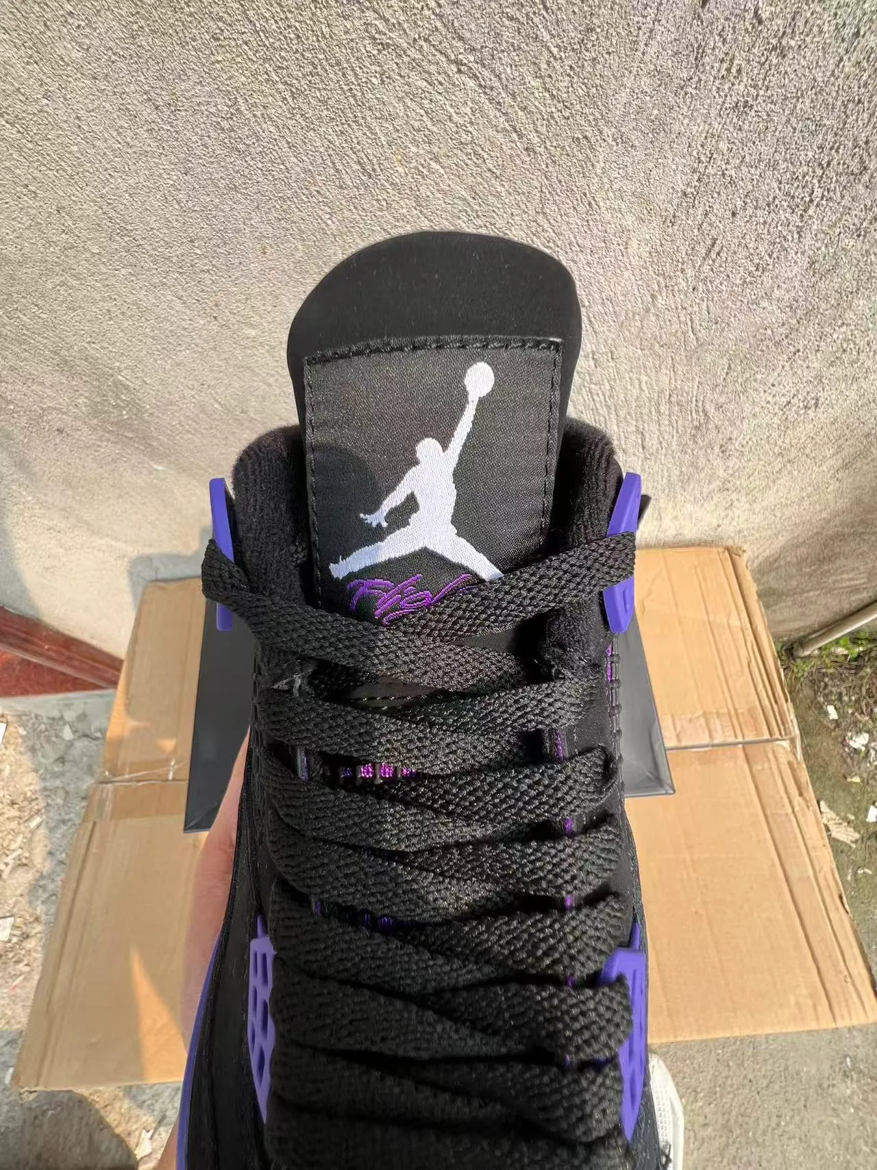 Tênis de basquete Air Jordan 4 preto e roxo 4
