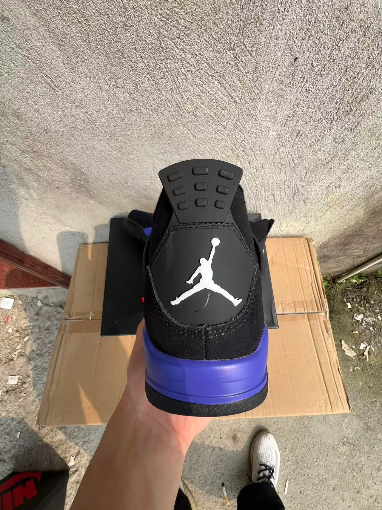 Tênis de basquete Air Jordan 4 preto e roxo 8