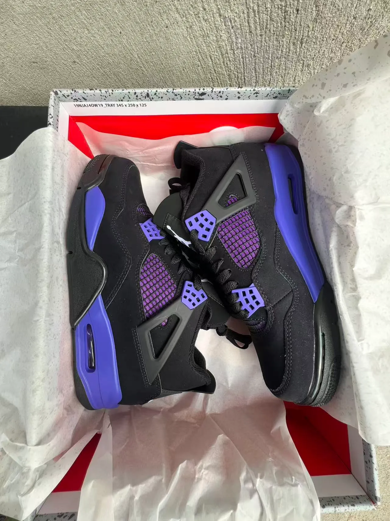 Tênis de basquete Air Jordan 4 preto e roxo 9