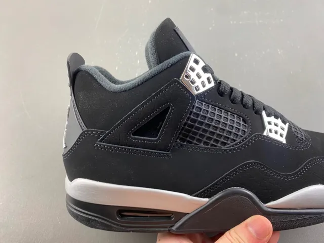 Air Jordan 4 Black Silver Basketball Shoes 3