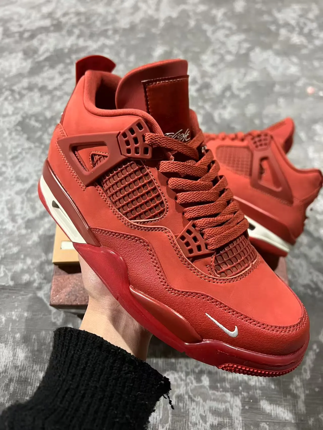 Air Jordan 4 Monochromatic Red Basketball Shoes 2