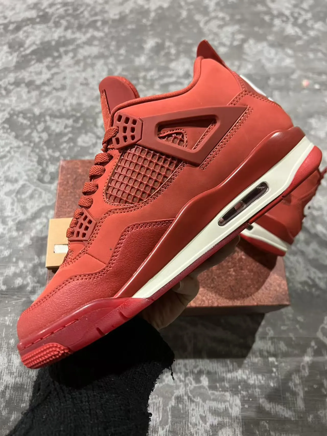 Air Jordan 4 Monochromatic Red Basketball Shoes 5
