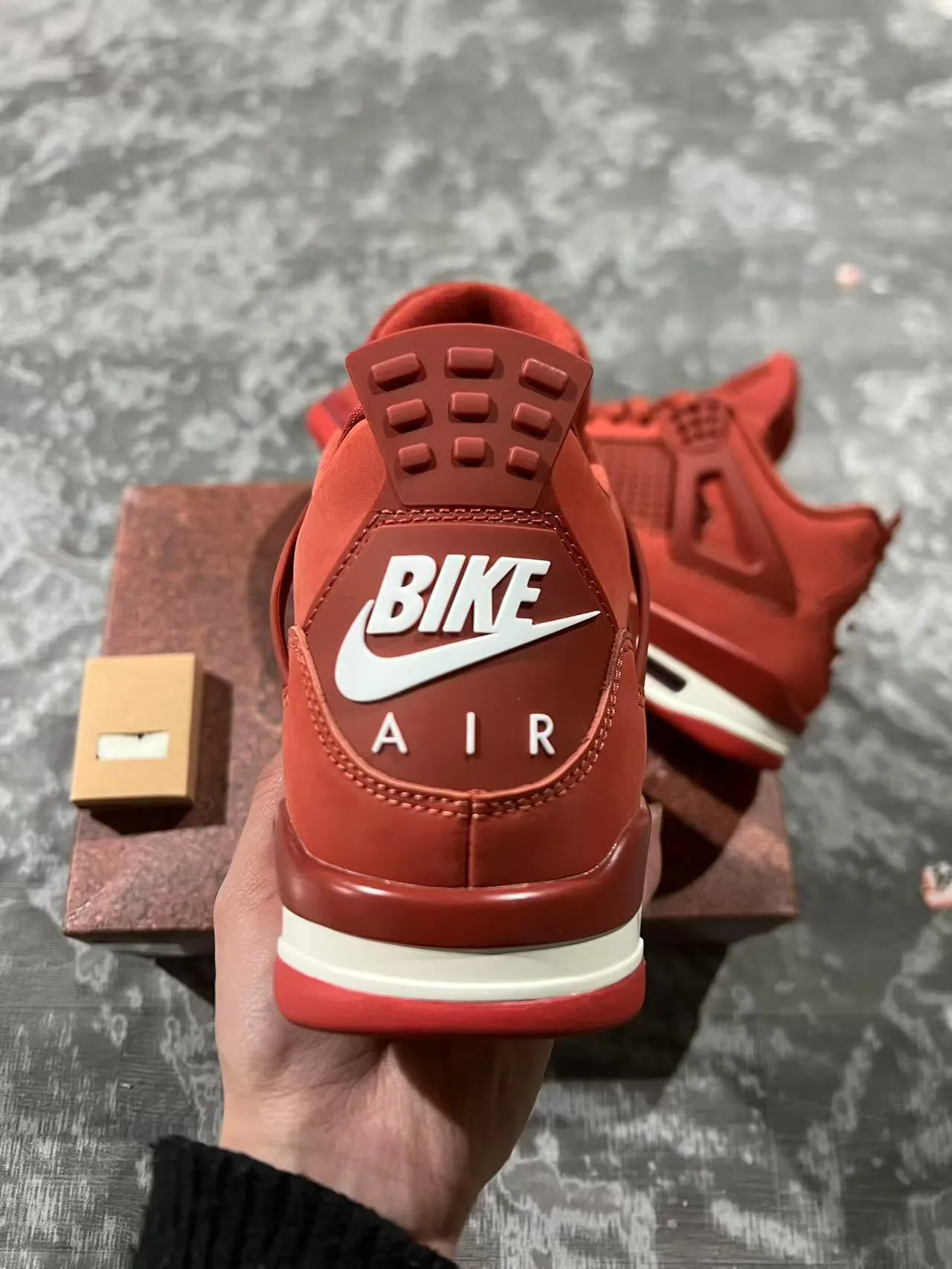 Air Jordan 4 Monochromatic Red Basketball Shoes 8