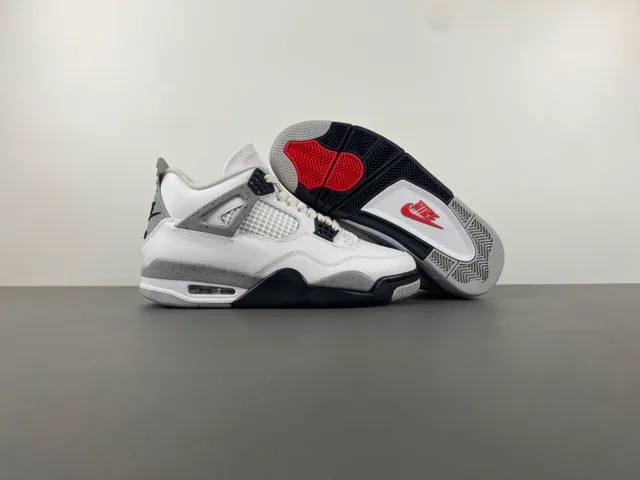 Chaussures de basketball Air Jordan 4 blanc ciment gris 12