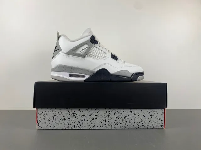 Chaussures de basketball Air Jordan 4 blanc ciment gris 15