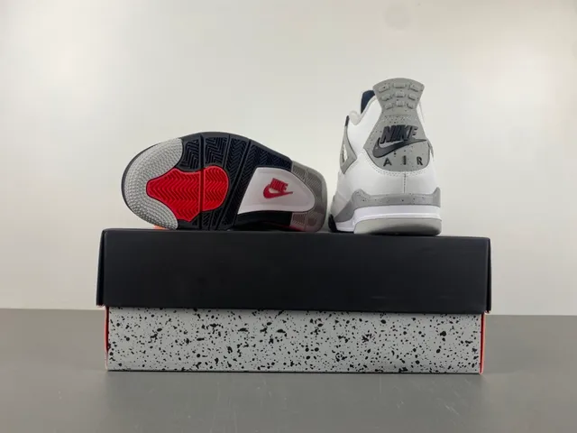 Chaussures de basketball Air Jordan 4 blanc ciment gris 16