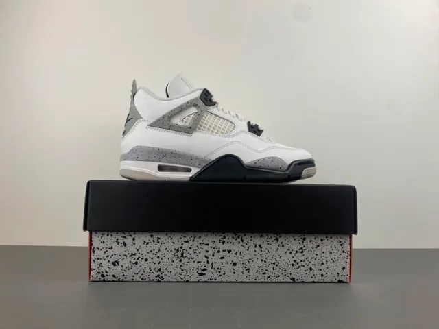 Chaussures de basketball Air Jordan 4 blanc gris ciment 14