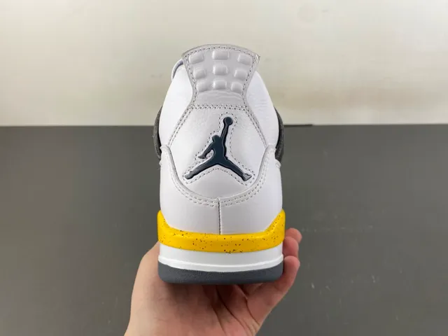 Air Jordan 4 White Yellow Black Basketball Shoes 4