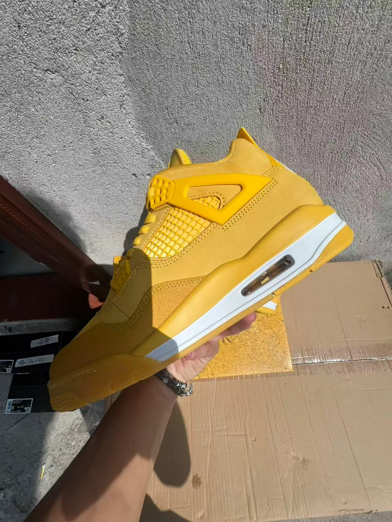 Air Jordan 4 Yellow Monochrome Basketball Shoes 5