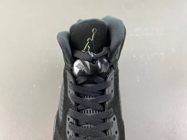Air Jordan 5 Black Red Lightning Bolt Basketball Shoes 6