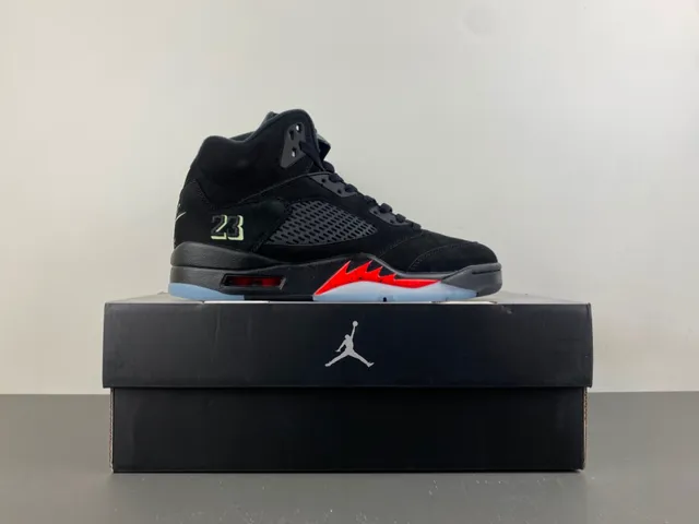 Air Jordan 5 Black Red Lightning Bolt Basketball Shoes 17