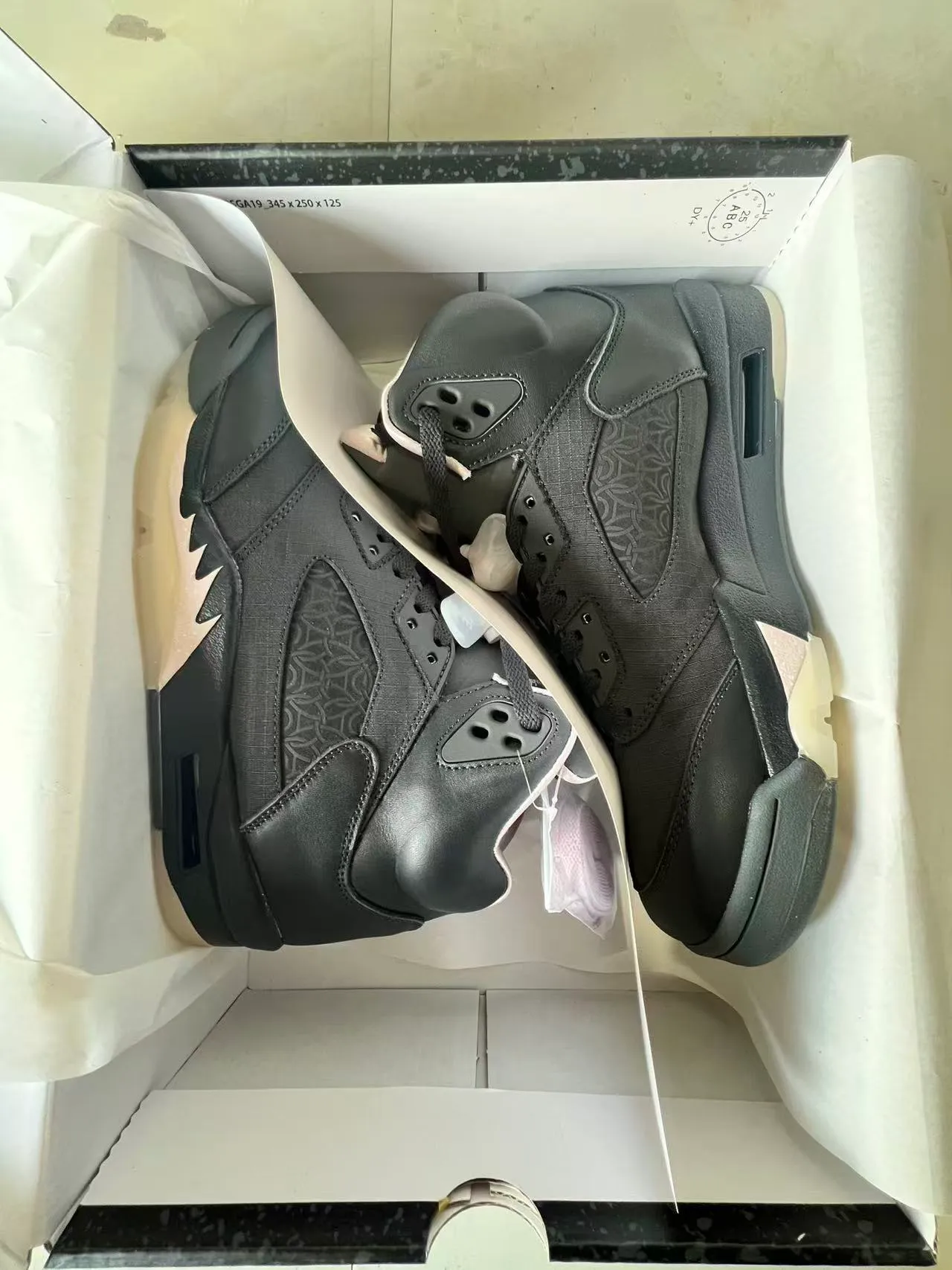 Air Jordan 5 Black White High-Top Leather And Textile Upper Basketball Shoes 9
