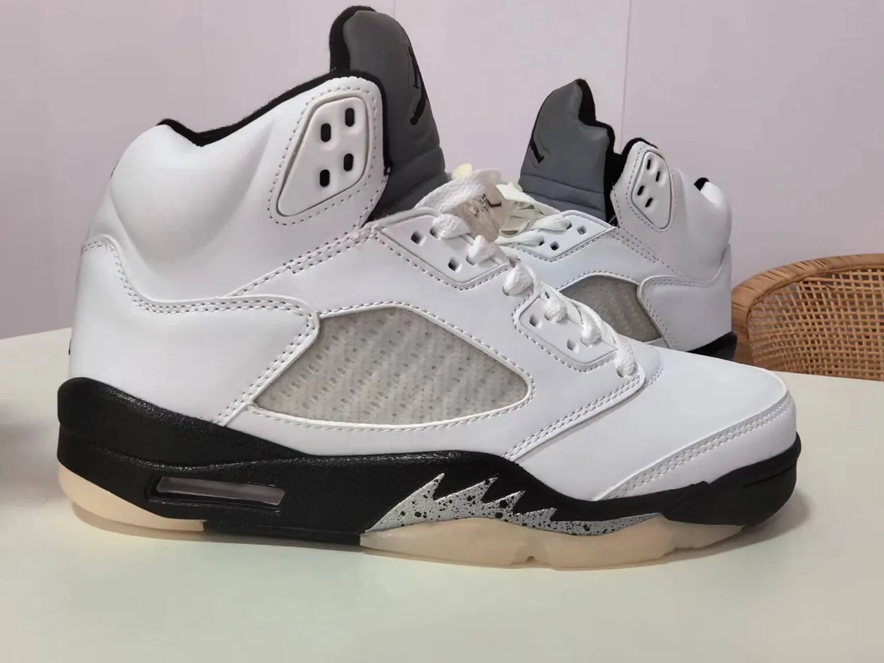 Air Jordan 5 White Black Gum Basketball Shoes 3