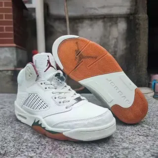 Air Jordan 5 白橙绿篮球鞋
