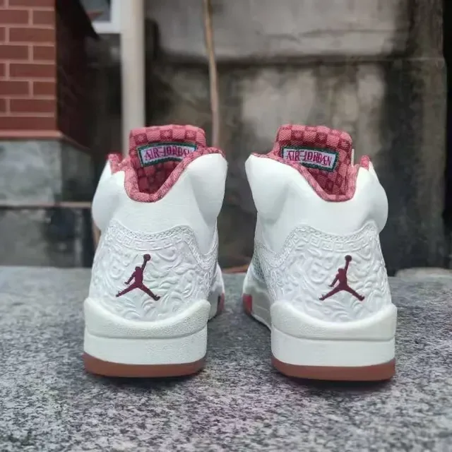 Air Jordan 5 Branco Laranja Verde Tênis de Basquete 3