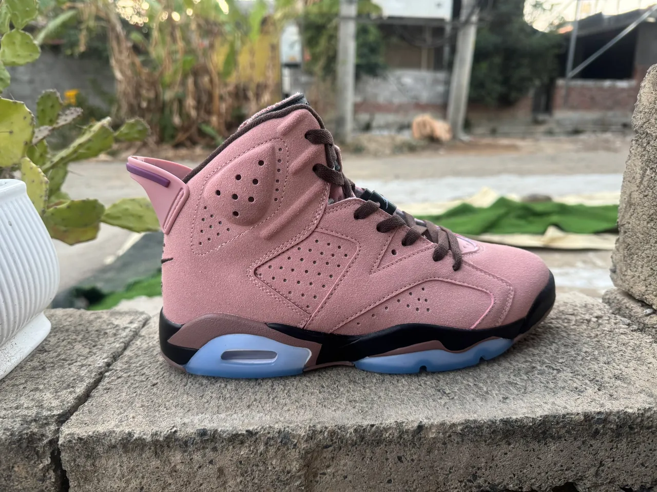 Air Jordan 6 Beige Pink Blue Basketball Shoes 2