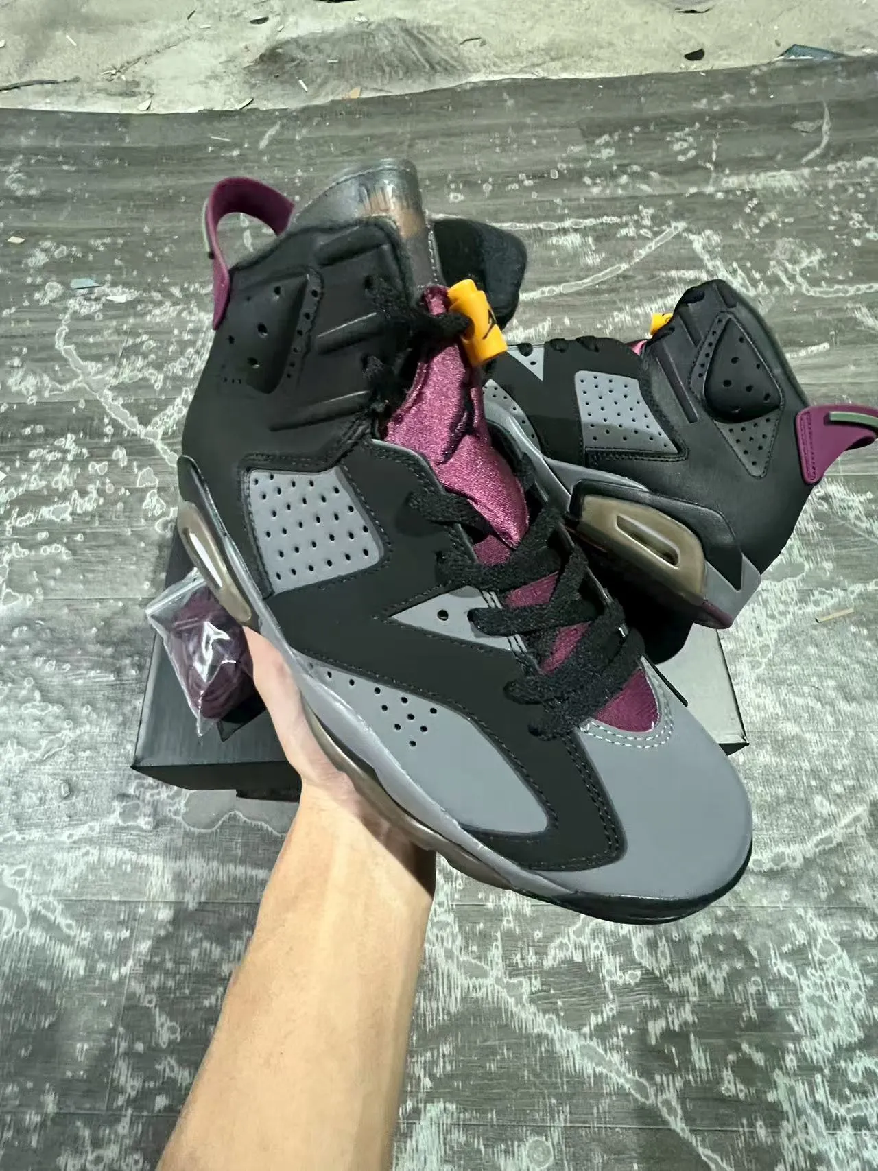 Air Jordan 6 Black Gray Magenta Basketball Shoes 2