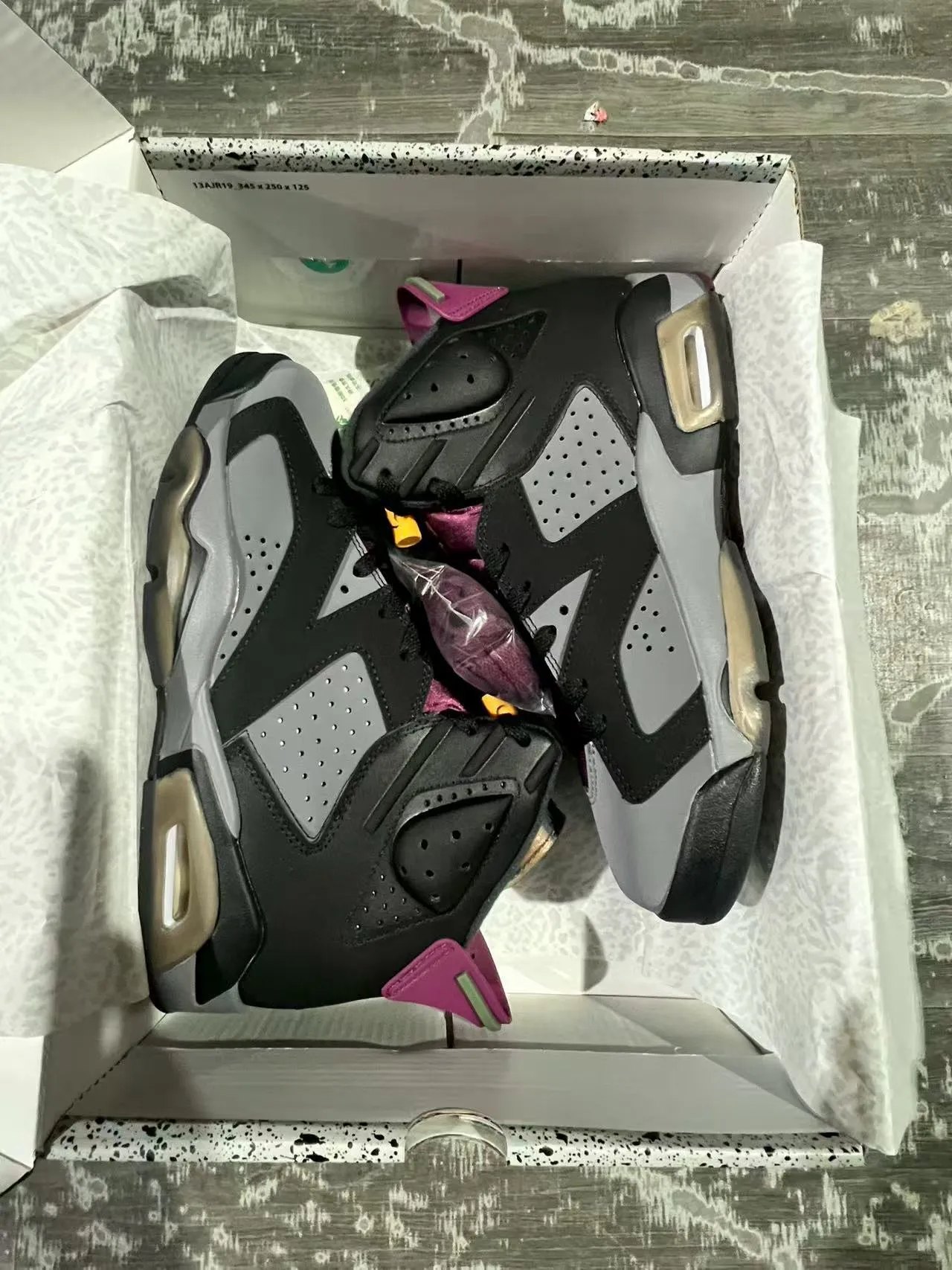 Air Jordan 6 Black Gray Magenta Basketball Shoes 9