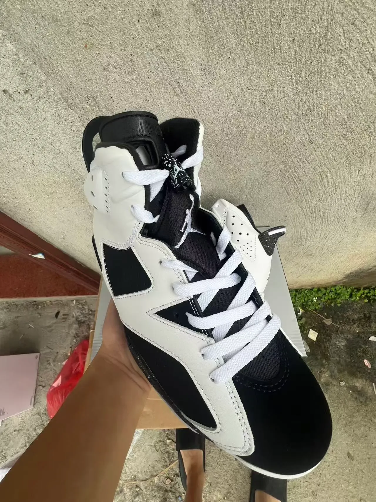 Air Jordan 6 Branco Preto Com Motas Tênis de Basquete 2