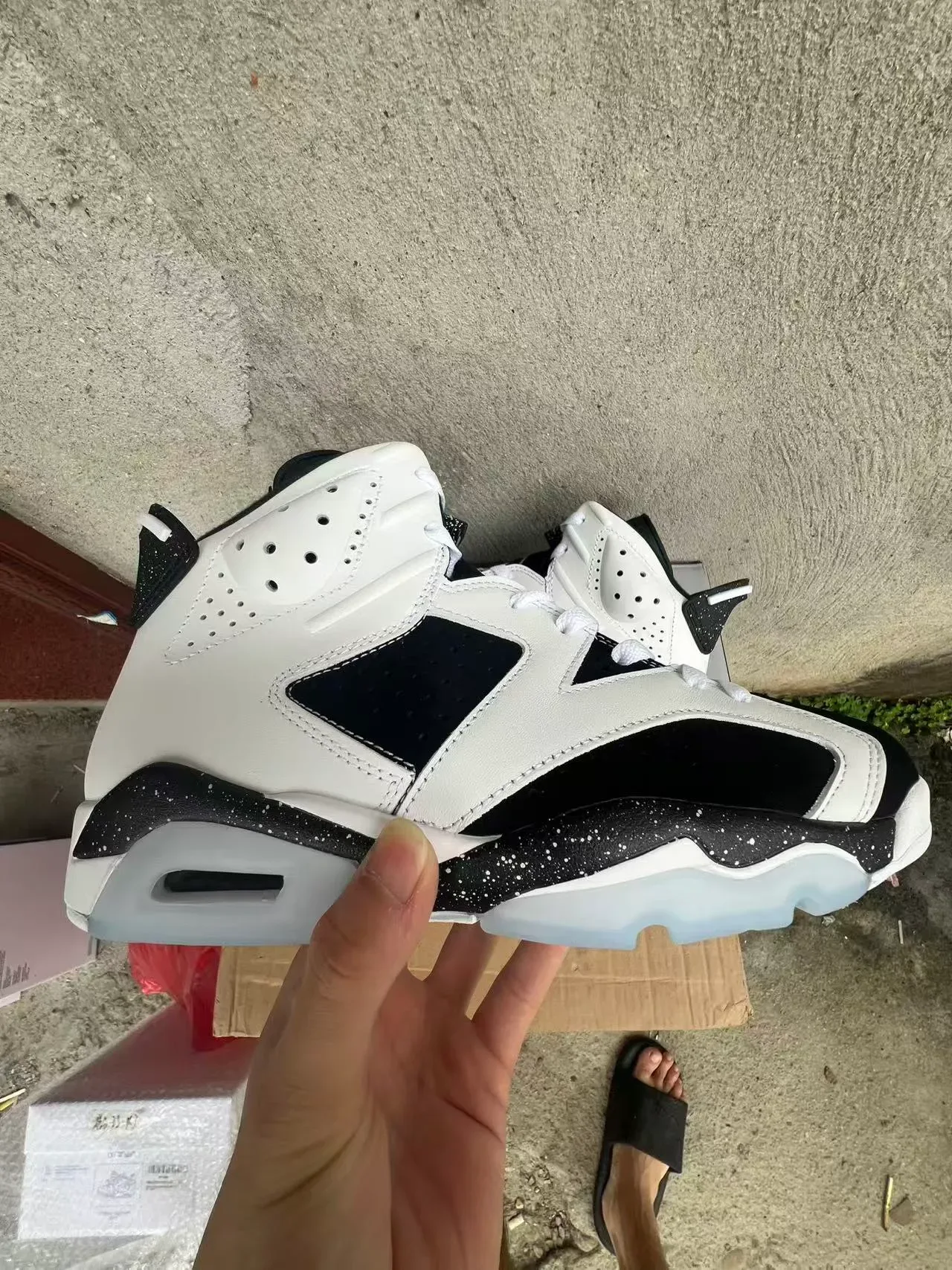 Air Jordan 6 Branco Preto Com Motas Tênis de Basquete 6