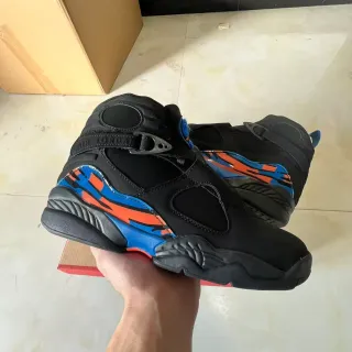 Air Jordan 8 黑蓝橙焰篮球鞋