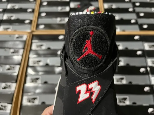 Air Jordan 8 Noir Rouge Bleu Jaune Chaussures de Basketball 14